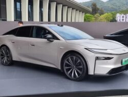 Toyota bZ7 Tersedia di China, Lebih dari 3.100 Pesanan dalam Satu Jam