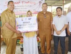 Ratusan Warga Pariaman Terima Bansos, Wali Kota Ingatkan Gunakan Secara Bijak