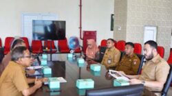 Wali Kota Padang, Fadly Amran, saat melakukan pertemuan.