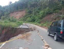 Hujan Lebat Picu Jalan Terban di Palembayan