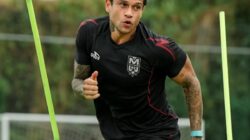 Ciro Alves kala membela Malut United.