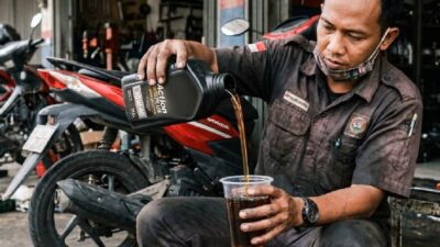 Bahaya Minum Oli, Dr. Dicky Ingatkan Risiko Keracunan hingga Kematian