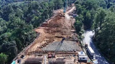 Proyek pembangunan Flyover Panorama I di kawasan Sitinjau Lauik