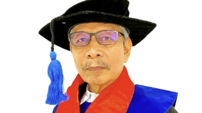 Tukang Jahit Jadi Profesor: Kisah Asril Tampar Logika Kemiskinan