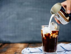 Minum Kopi Susu Bisa Lebih Sehat? Ini Temuan Ilmiahnya