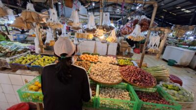 Harga Daging Ayam dan Telur Turun, Cabai Masih Bertahan Tinggi.