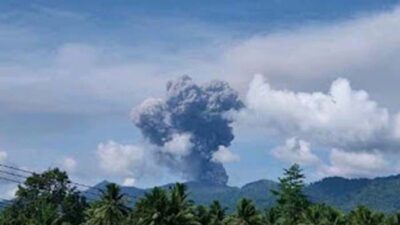 Pencarian Pendaki Hilang Terkendala Material Vulkanik di Gunung Dukono
