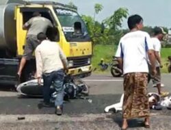 Dua Ibu Pengajian Tertabrak Truk di Jalan Raya Betek
