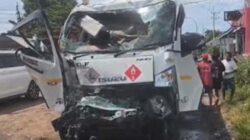 Kecelakaan beruntun melibatkan empat kendaraan di Jalur Pantura.