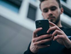 Apple Kembangkan Teknologi Anti-Pencurian, iPhone Bisa Kunci Sendiri