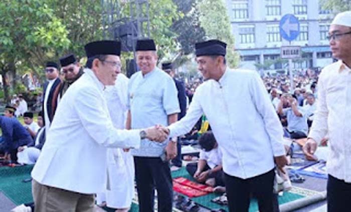 Ketua DPRD Payakumbuh dengan walikota Payakumbuh.