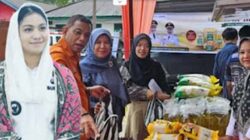 Pasar Murah Pemkab Dharmasraya di Koto Baru Tetap Dipadati Warga.