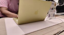 MacBook Neo resmi hadir di Indonesia.