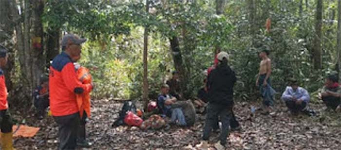 Tim gabungan melakukan pencarian pria lansia yang hilang.