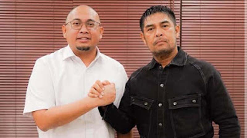 Andre Rosiade dan Pelatih baru Semen Padang FC Nil Maizar.