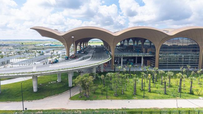 Bandara Internasional Techo di Kamboja punya arsitektur yang luar biasa.