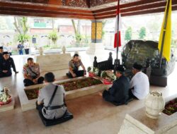 Ziarah ke Makam Presiden RI, Kapolri Serap Nilai Perjuangan Bangsa