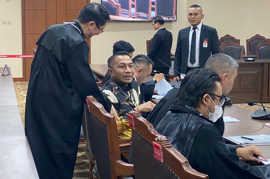 Mantan Wakil Kepala BSSN Komjen (Purn) Dharma Pongrekun hadir dalam sidang lanjutan di Mahkamah Konstitusi.