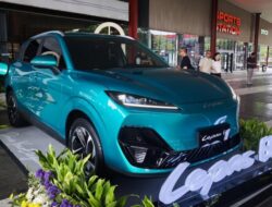 Lepas E4 EV Tawarkan Fast Charging 22 Menit dan Tenaga 215 Hp