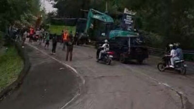 Evakuasi Truk Selesai, Arus Sitinjau Lauik Kembali Lancar.