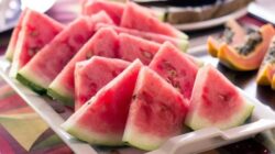 Ternyata konsumsi semangka turunkan risiko jantung. Jangan lupa tambahkan semangka dalam menu diet harian.