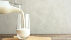 Gejala alergi susu sapi bisa berbeda-beda setiap anak.