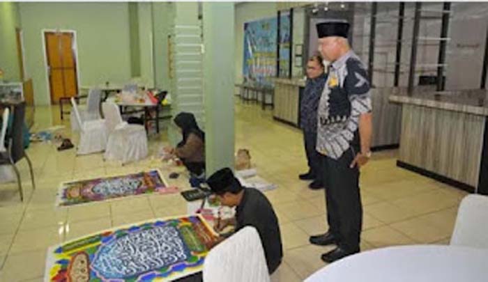 Gubernur Sumatera Barat, Mahyeldi Ansharullah.
