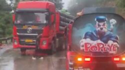 Tabrakan Beruntun Enam Kendaraan di Sitinjau Lauik, Arus Lalu Lintas Berangsur Normal.