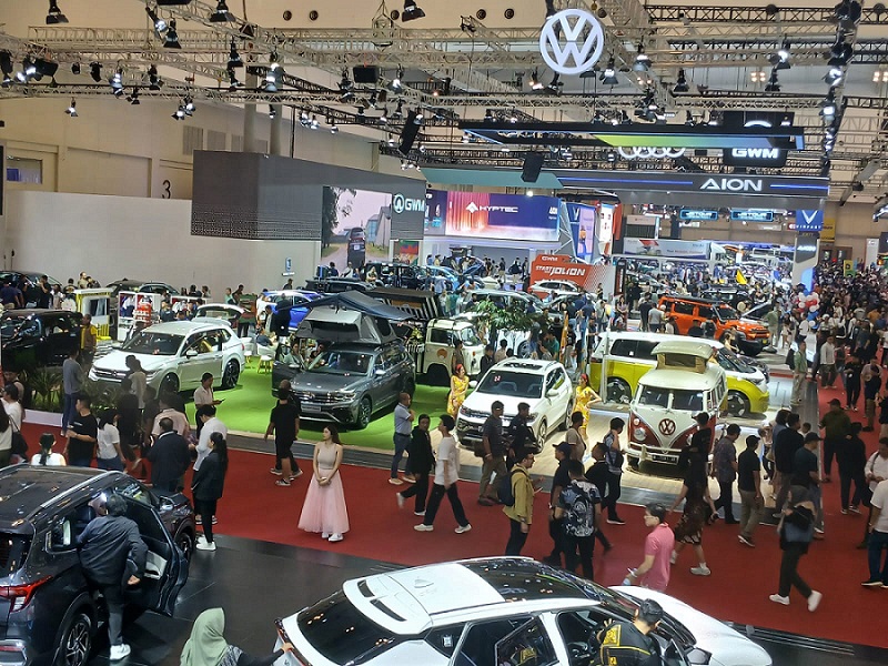 Penjualan Mobil Naik pada Semester I 2026, Tren SUV dan Truk Ringan Menguat.