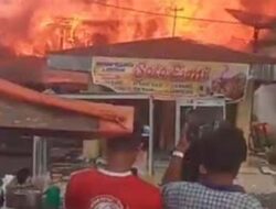 Pasar Kayu Tanam Terbakar, 15 Toko Hangus