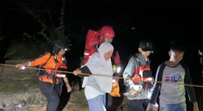 Tim SAR Gabungan Evakuasi Ratusan Warga dengan Selamat