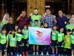 Lepas Kontingen KIIS, Fadly Amran Tekankan Prestasi Nonakademik Sama Pentingnya dengan Akademik