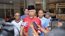 Gubernur Sumbar, Mahyeldi Ansharullah.