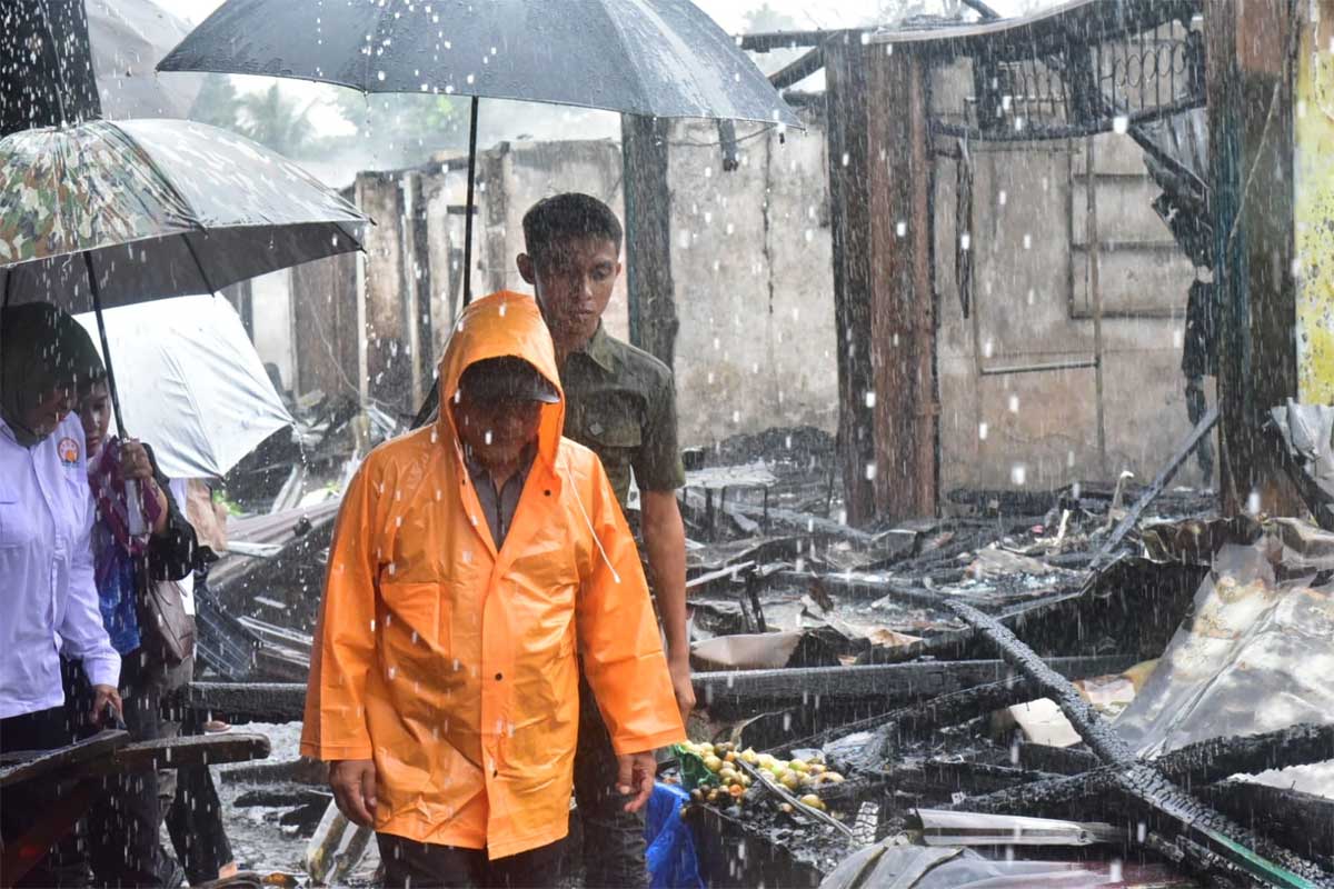 Kebakaran di Padang Pariaman yang menyebabkan 2 orang meninggal.