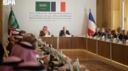 Pemerintah dan pelaku usaha Prancis serta Arab Saudi sepakat meningkatkan investasi dalam pertemuan meja bundar yang digelar di Paris.