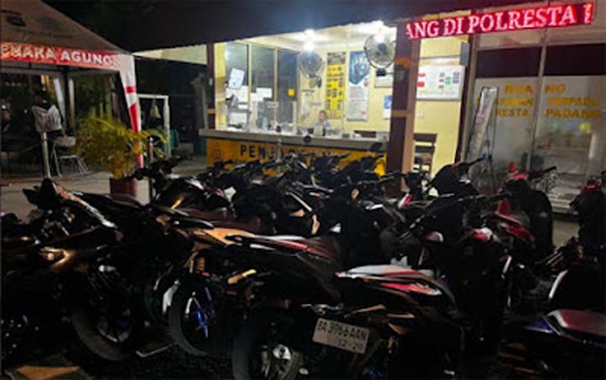 Patroli KRYD Timsus Charlie Polresta Padang Amankan 18 Motor Berknalpot Brong