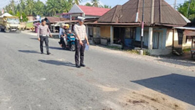 Kecelakaan lalu lintas terjadi di ruas jalan umum Kinali-Simpang Empat.