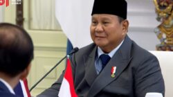 Presiden Prabowo Subianto melontarkan candaannya ketika bertemu PM Thailand Anutin Charnvirakul di Istana Merdeka.