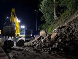 Longsor Tutup Jalan Nasional Lembah Anai, Kementerian PU Bergerak Cepat Pulihkan Akses Padang–Bukittinggi