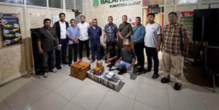 Puluhan ekor burung beo, kacer dan murai asal Mentawai disita polisi.