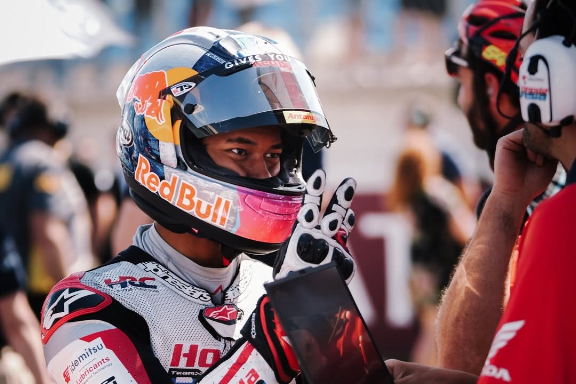 Penyebab Veda Ega Finis di Posisi 9 saat Moto3 Inggris 2026.