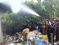 Damkar Gerak Cepat, Kebakaran Rumah Warga di Pessel Tak Menjalar