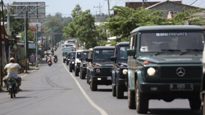 50 Kendaraan Mercedes Jip Indonesia Touring 10 Hari Jelajahi Jawa hingga Bali.