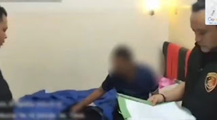 Video penggerebekan kamar kos di Tuban viral.