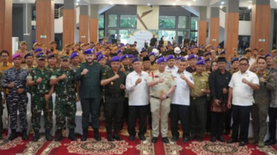 Wali Kota Padang Fadly Amran menghadiri pelantikan Komandan
