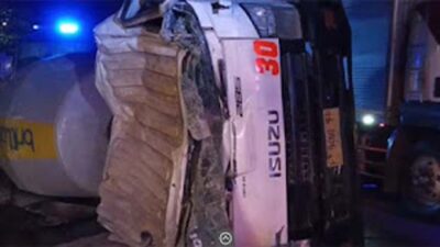 Tabrakan Dua Truk di Tuban, Evakuasi Berlangsung 4 Jam