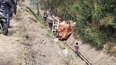 Truk Bermuatan Kapas Kecelakaan di Boyolali