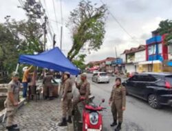 Satpol PP Padang Tegakkan Perda, Tertibkan PKL di Trotoar