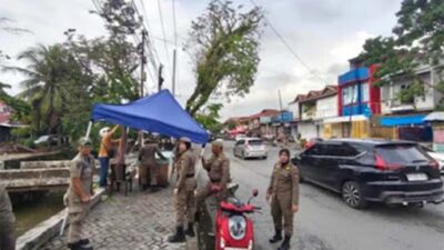 Satpol PP Kota Padang kembali melaksanakan penertiban lapak PKL