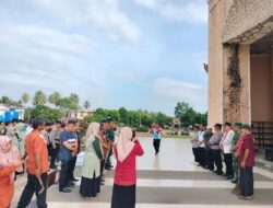 Sambut Hari Kemerdekaan RI Ke-81, Polres Pasaman Barat Ikuti Kegiatan Gerakan Bersih Masjid 